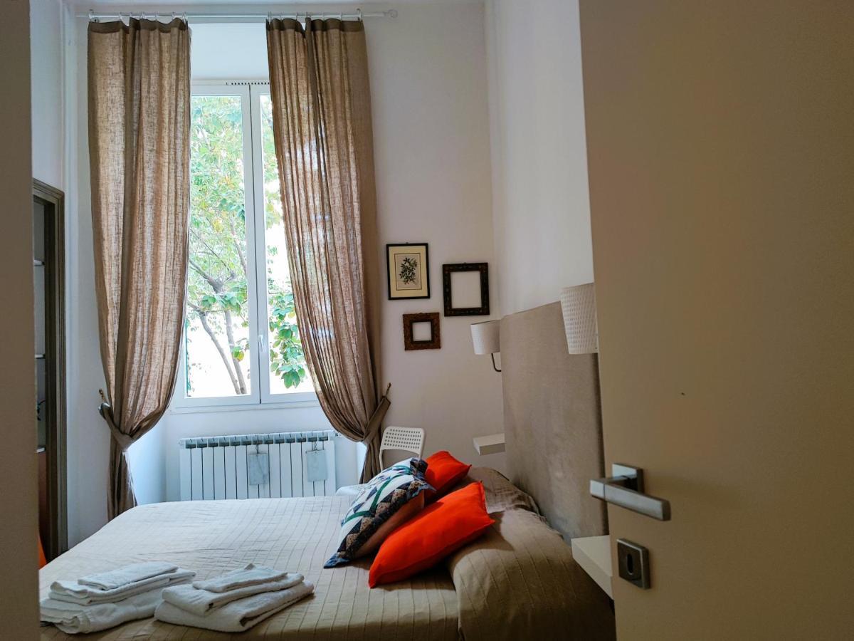 Sea Breeze Apartment *
